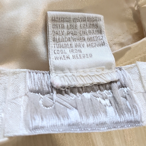 Vintage Amelia's Short Nightgown Slip Cream Satin Thin Straps Size XL - Picture 8 of 14